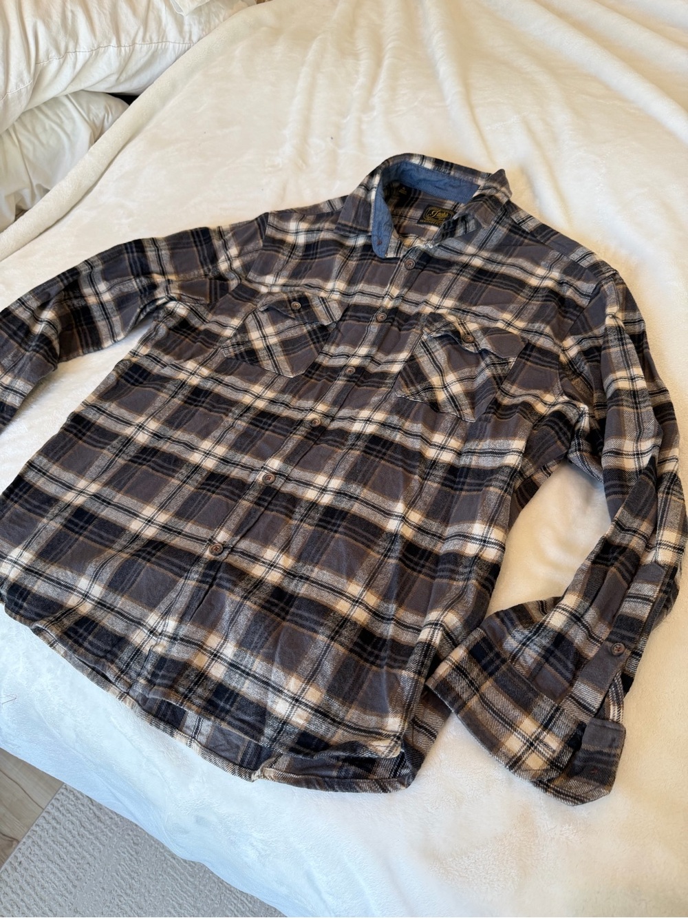 Jachs Plaid Button-Down Shirt in Gray and Cream